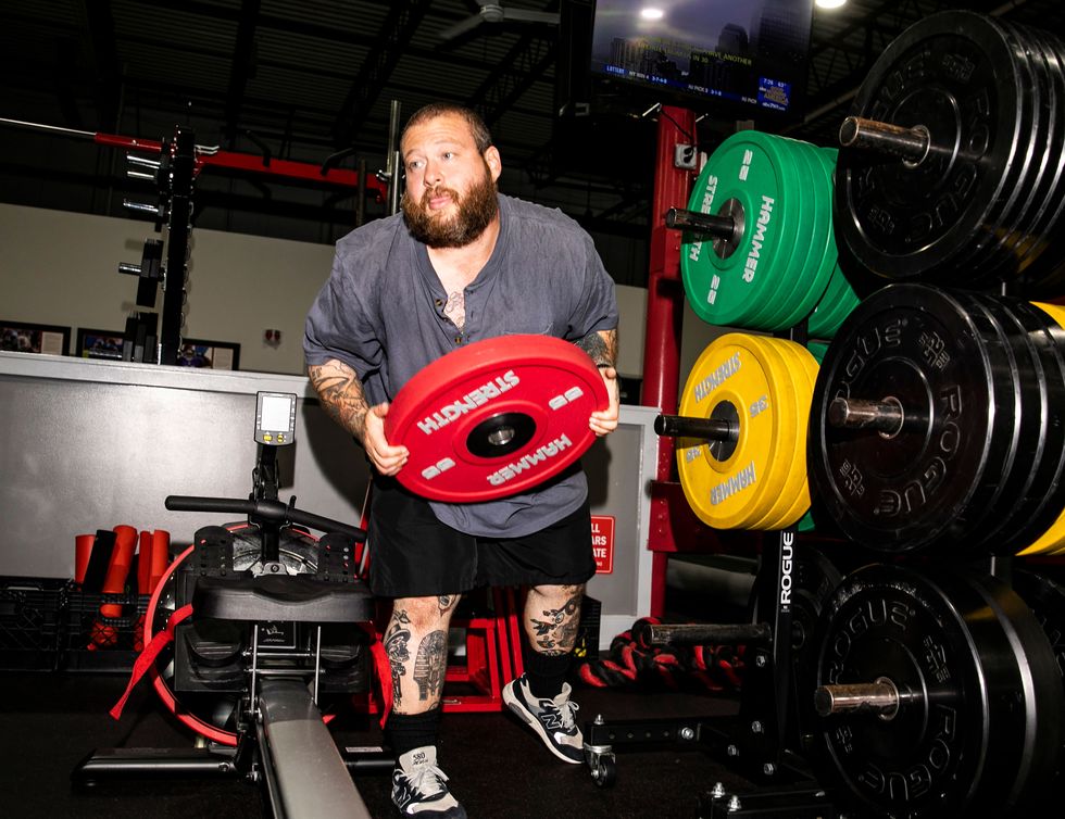 action bronson with weights