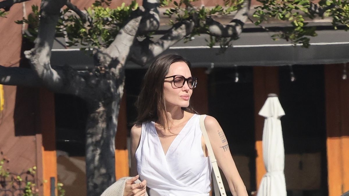 Angelina Jolie Models Casual-Chic Style on Shopping Trip With Son