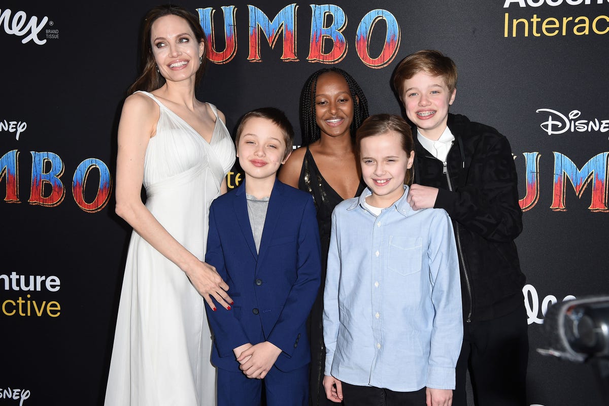 10 Times Angelina Jolie Stunned On The Red Carpet With Her Kids