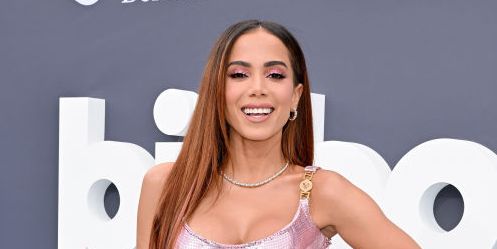 Anitta Has Mega-Sculpted Abs, Butt In Cut-Out Bodysuit In IG Pics