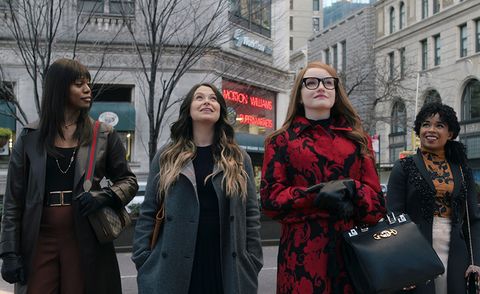 four girls including anna delvey walking in new york city