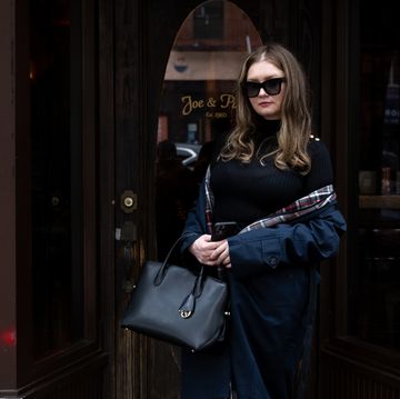 anna delvey steps out for parole meeting in new york