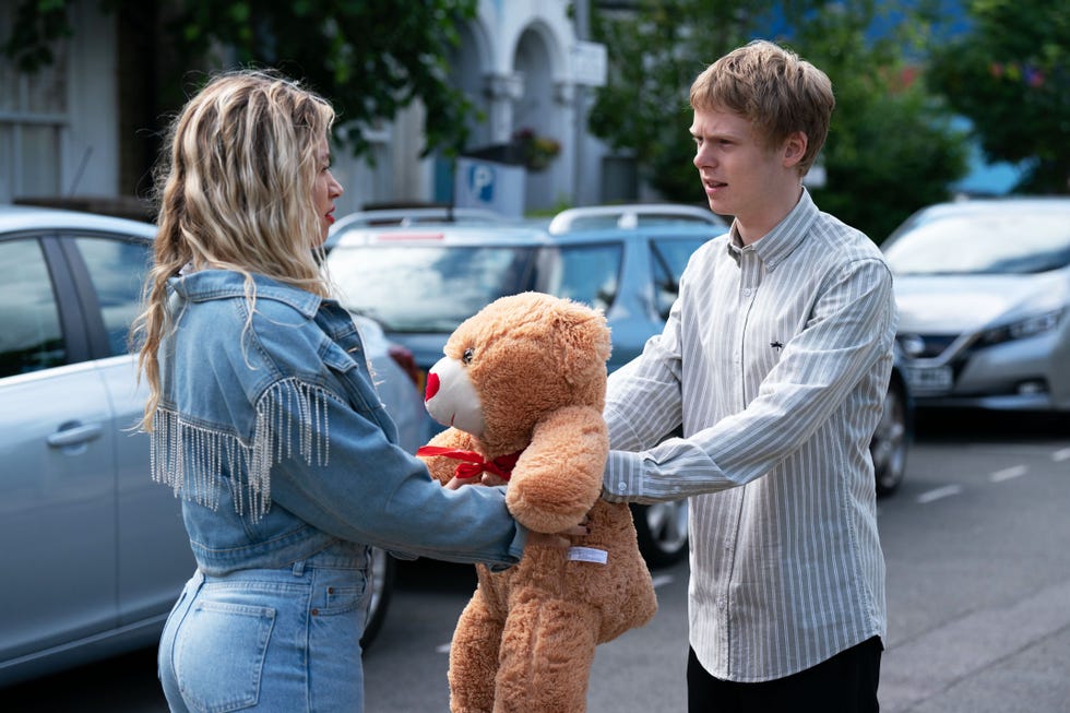 anna knight, bobby beale, eastenders