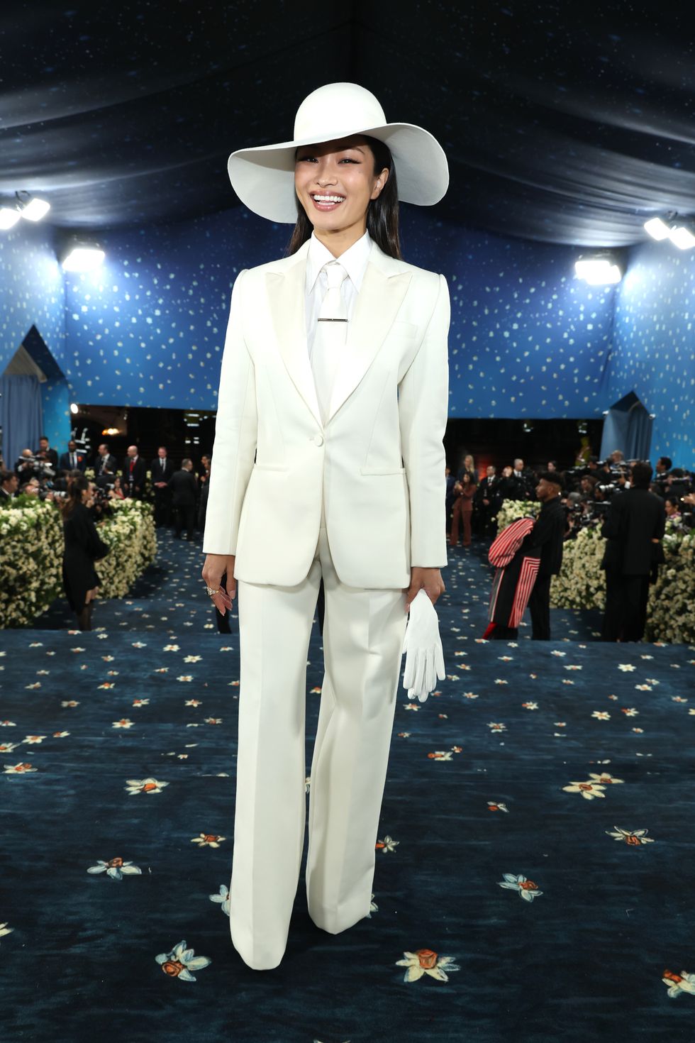 Anna Sawai en la Gala del Met 2025