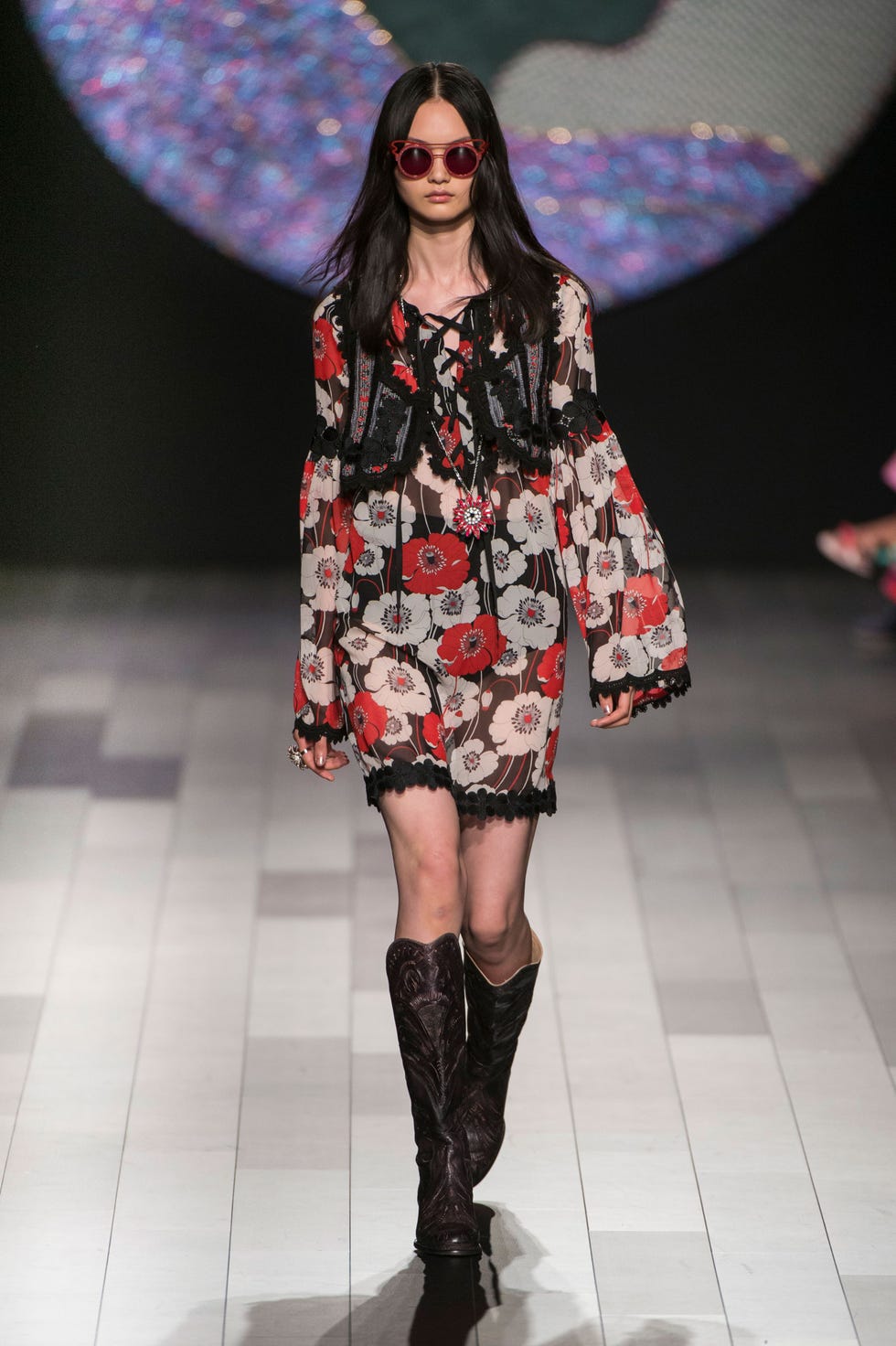 Anna Sui SS18 Runway Show -Anna Sui Collection Fashion Week Spring 2018