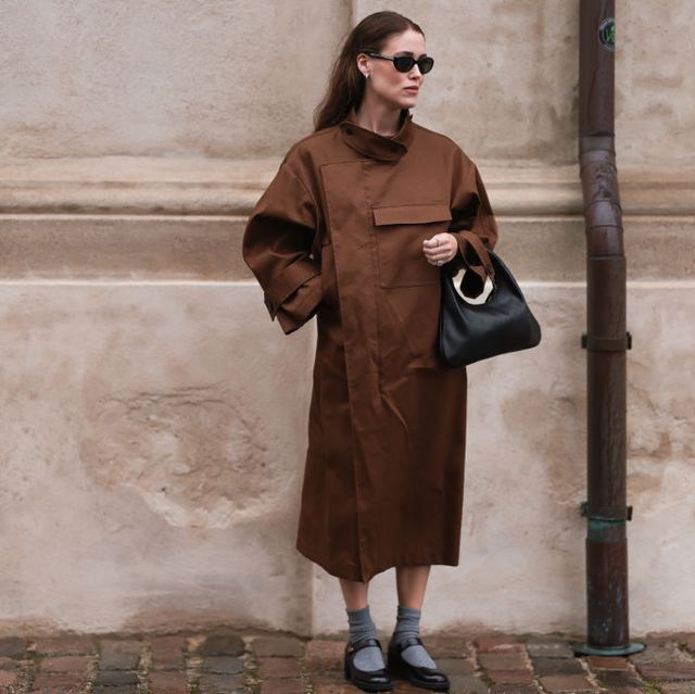 12 Autumn Flat-Shoe Outfits You'll Want to Wear on Repeat