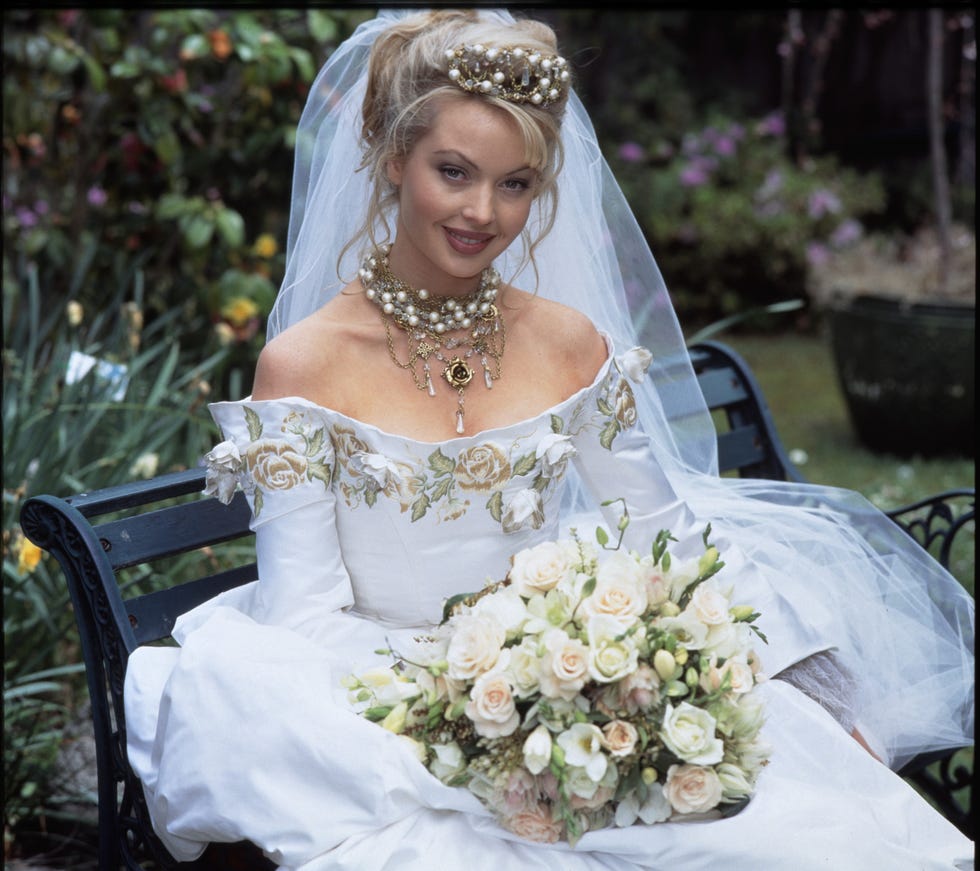 annalise hartman, neighbours