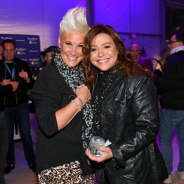 food network & cooking channel new york city wine & food festival presented by capital one blue moon burger bash presented by pat lafrieda meats hosted by rachael ray