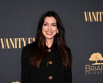 anne hathaway at the new york premiere screening of the apprentice
