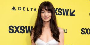 anne hathaway pregnant miscarriage