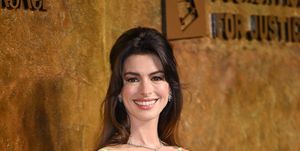 Anne Hathaway just wore *that* totally see-through Gucci bra - Yahoo Sports