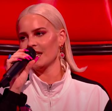 360px x 357px - The Voice UK fans wowed by Anne-Marie live performance