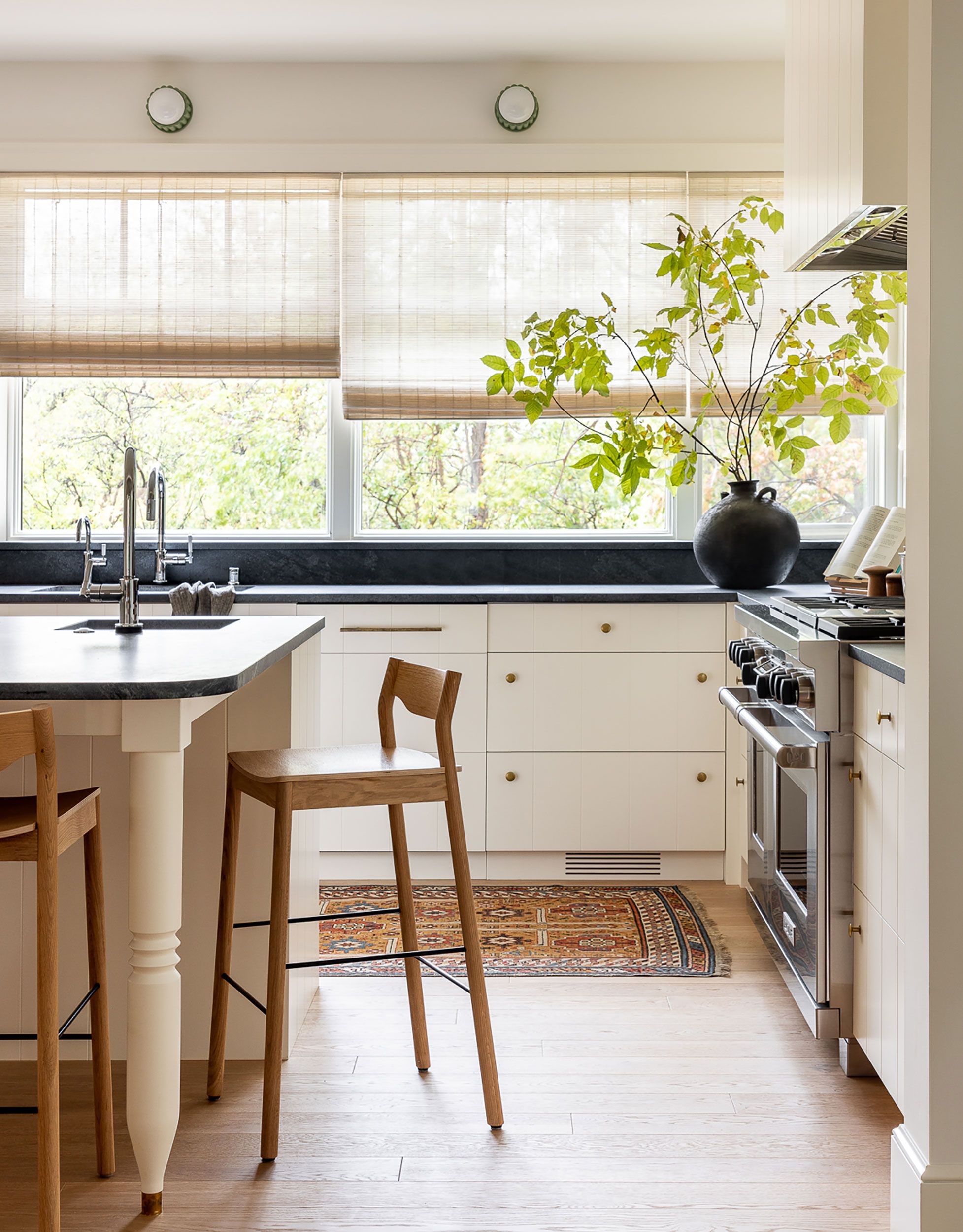 10 Minute Kitchen Decor Idea - Setting For Four Interiors