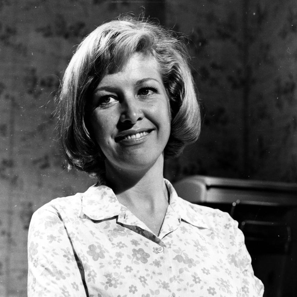 Where are Coronation Street’s missing Barlows now? Heres what happened to Frank Pemberton, Anne Reid and more