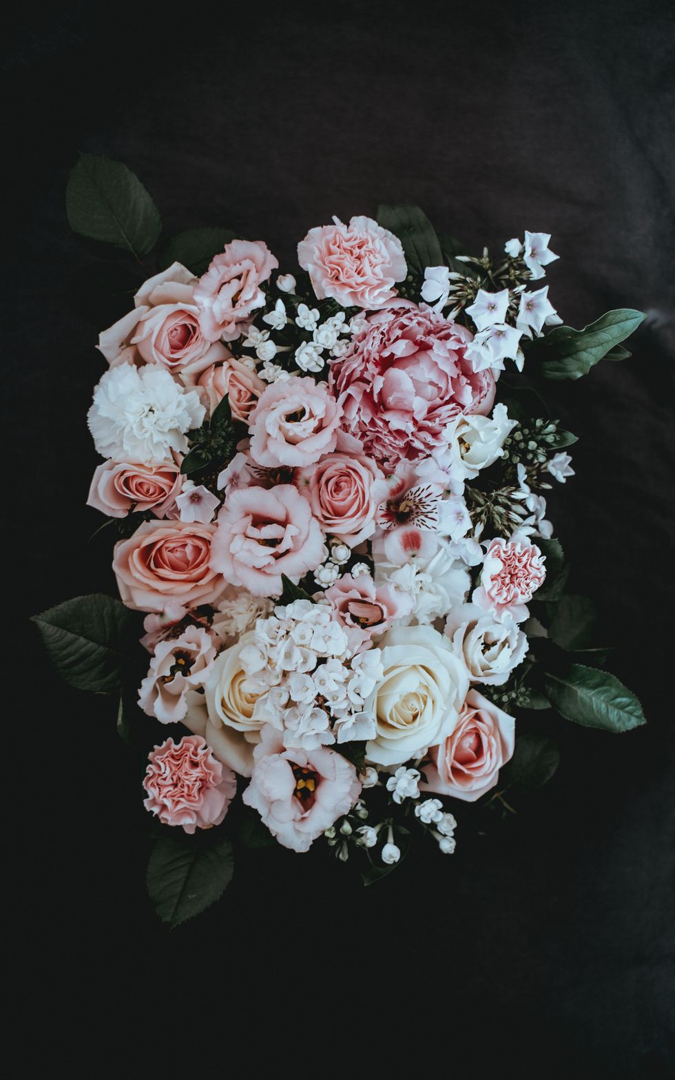 Flower, Bouquet, White, Rose, Pink, Cut flowers, Garden roses, Plant, Rose family, Flower Arranging, 