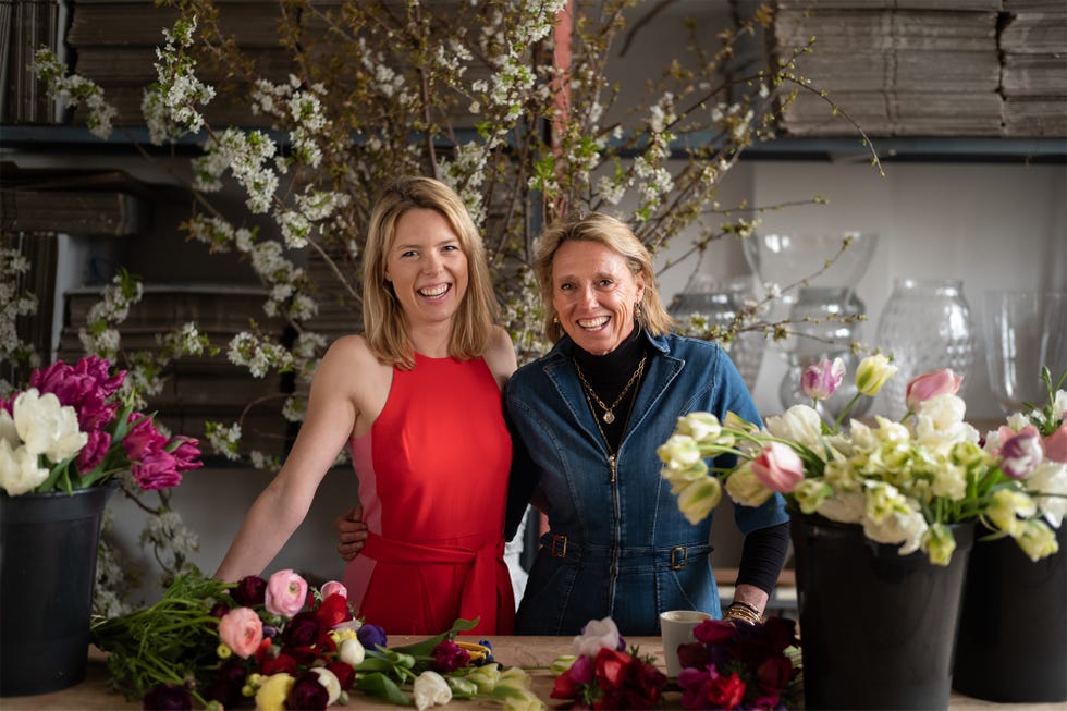 chelsea flower show entrance installation