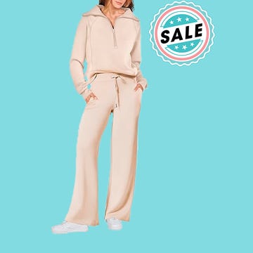anrabess loungewear set a person in a white loungewear set