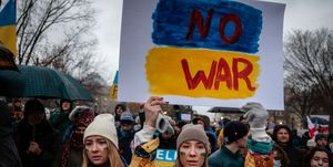 protestors gather in washington dc after ukraine invasion