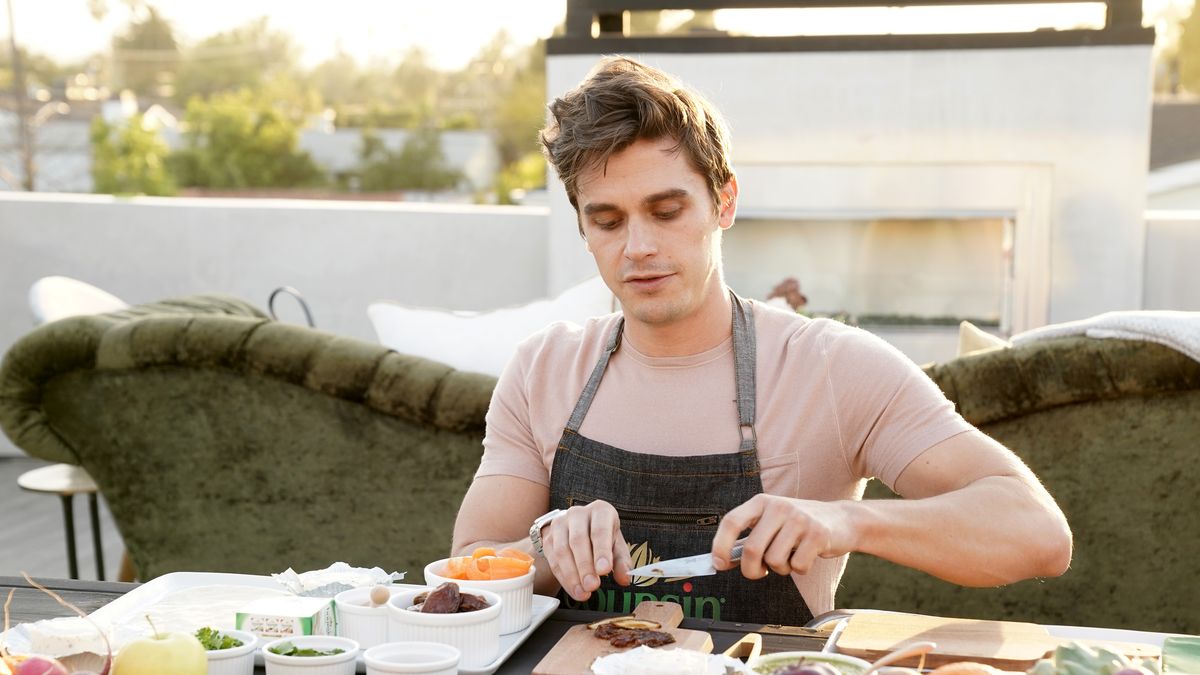preview for 'Queer Eye's Antoni Porowski Gets Cheeky About His Food And His Sex Life During This Sour Candy Challenge