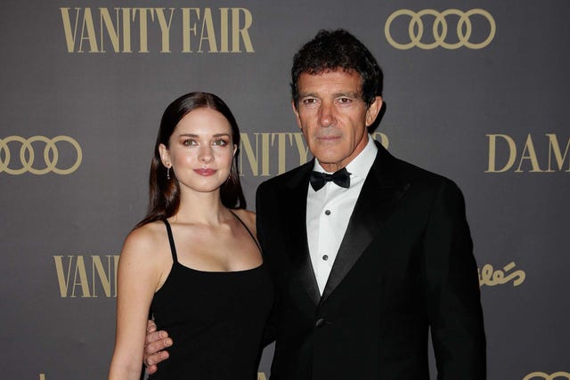 antonio banderas hija, antonio banderashija stella,antonio banderas recibe premio junto a su hija