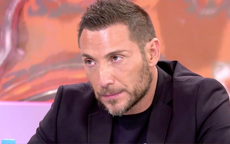 antonio david flores aclara cuál es la relación entre gloria camila y rocío flores