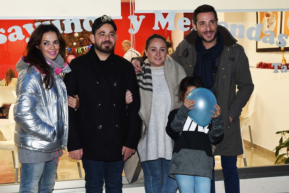 antonio david y gloria camila con su hija y rocío y david flores