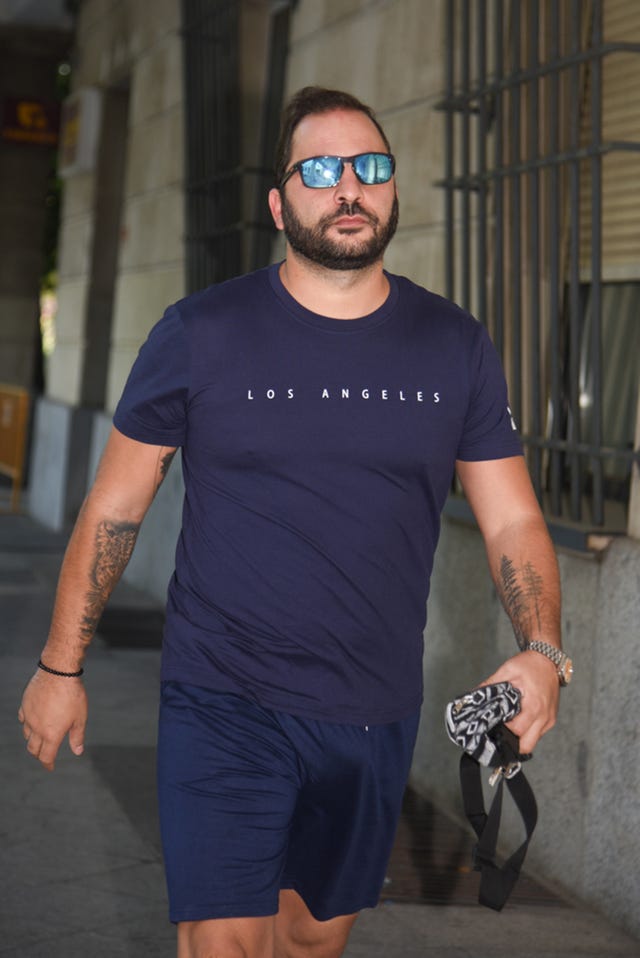antonio rejado reaparece en los juzgados de sevilla para firmar ante el juez un ano despues del robo en casa de maria del monte