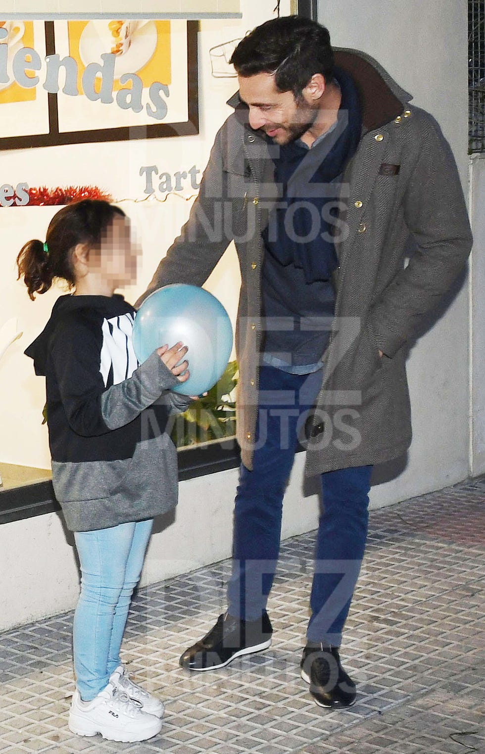 Antonio David Flores celebra su cumpleaños con su mujer Olga y sus hijos