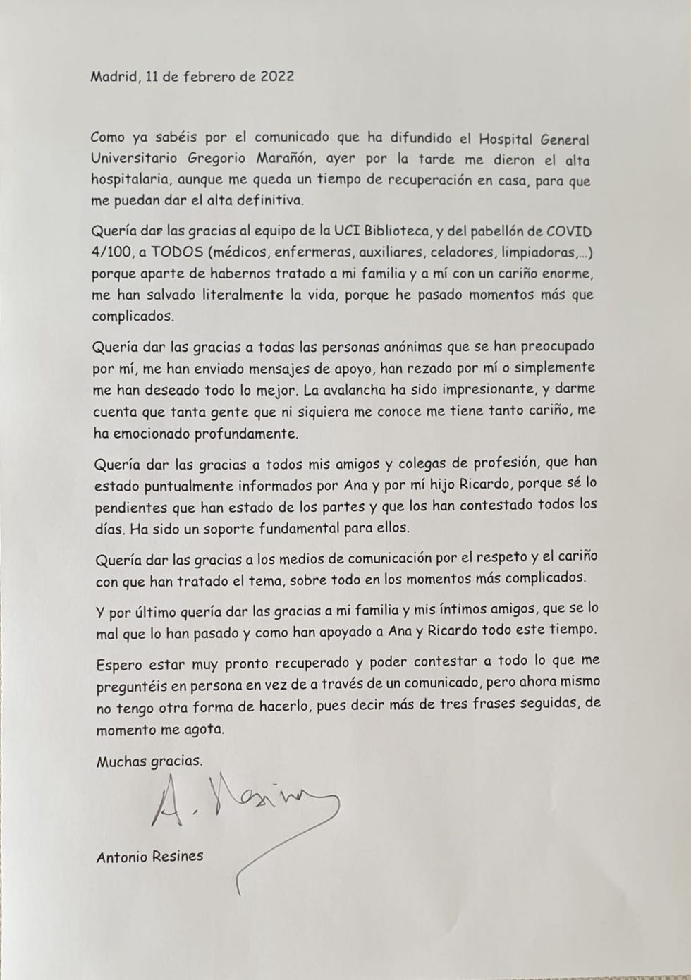 el actor firma la carta en la que da las gracias tras salir del hospital
