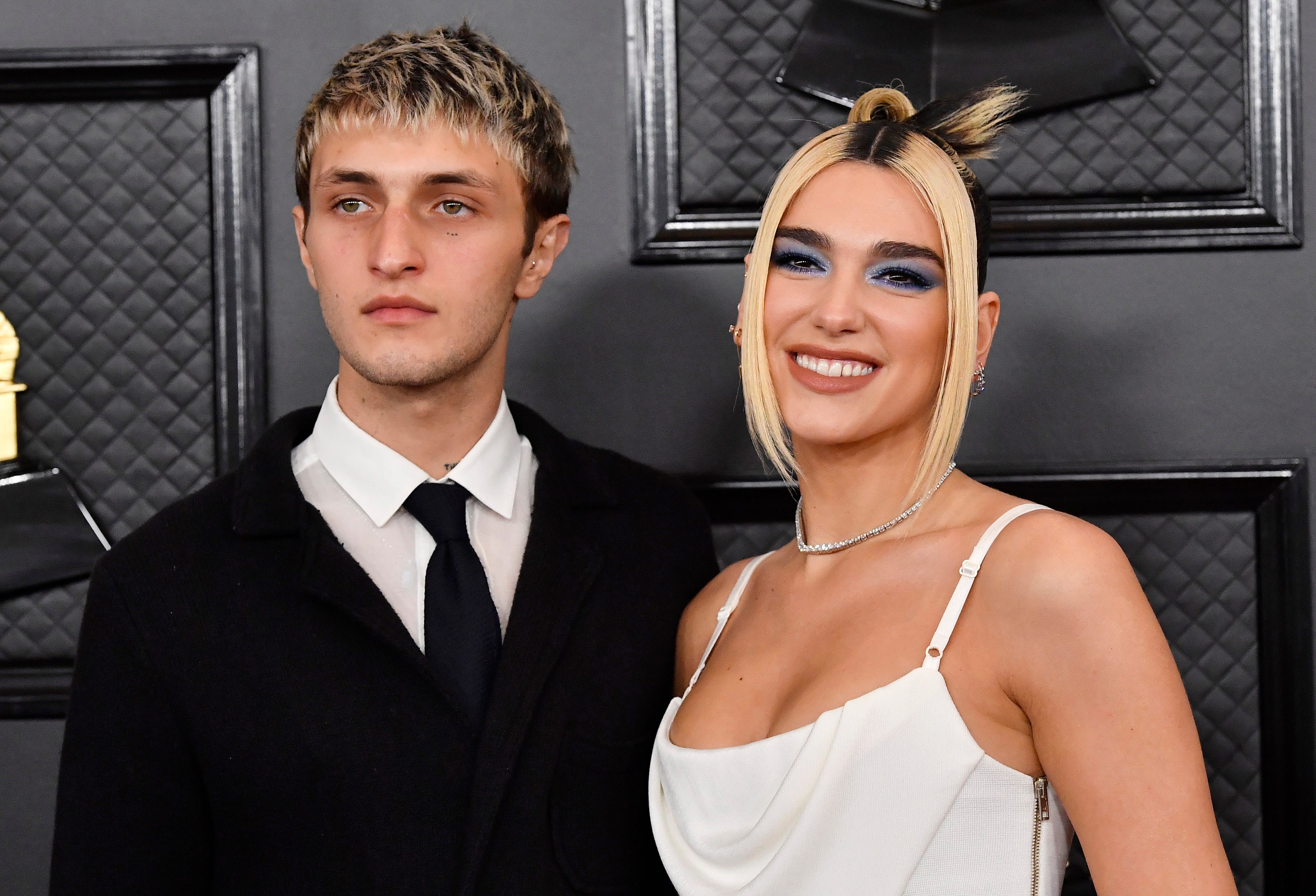 Yolanda Hadid's Model Son Anwar Wears Blue Man Purse: Photo