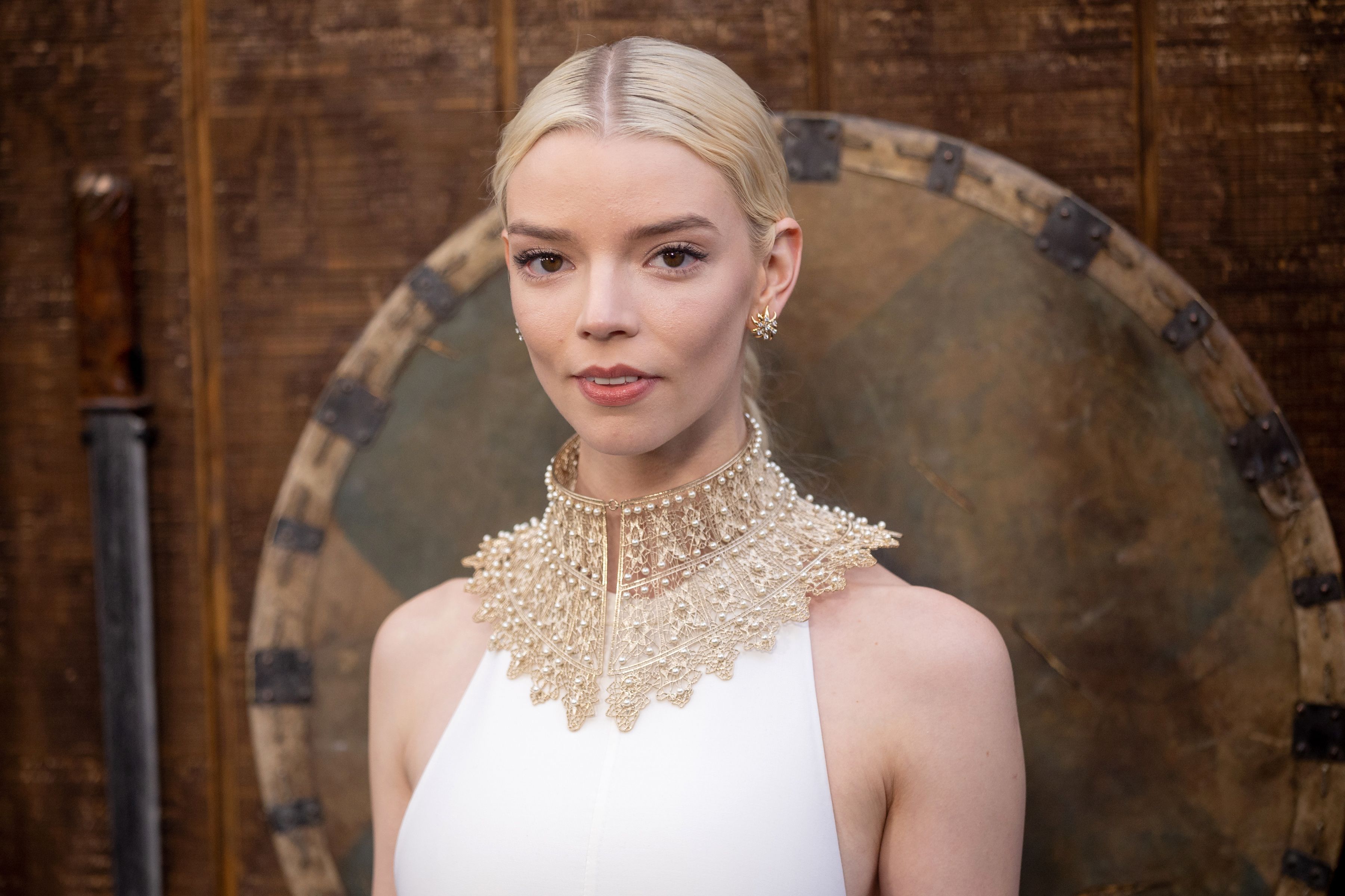 Furiosa Set Photos Reveal Anya Taylor-Joy's Look In The Mad Max