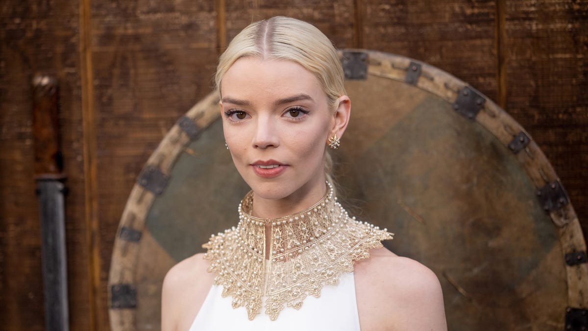 First Look at Anya Taylor-Joy In Mad Max: Furiosa's Dark Costume