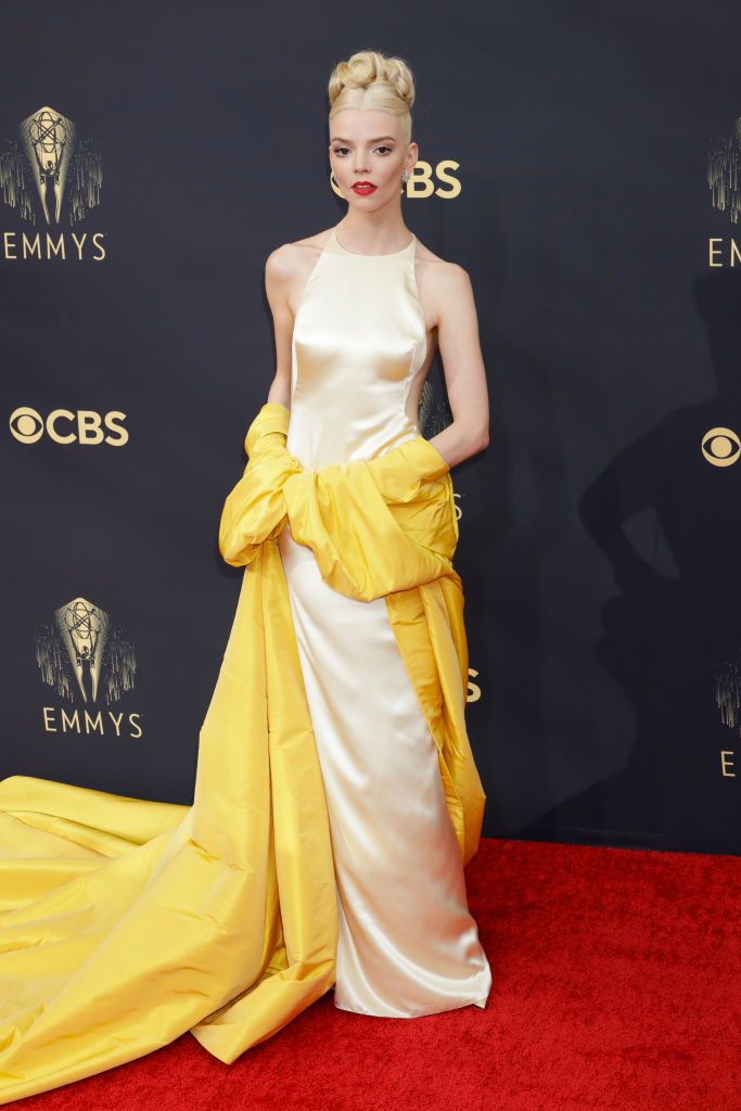 queen's gambit emmy dress