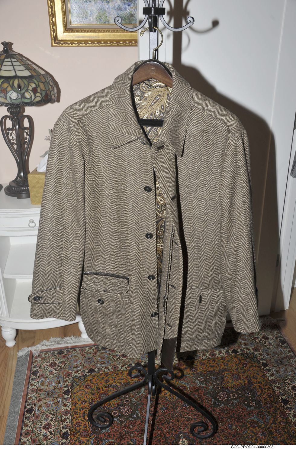 Clothing, Outerwear, Jacket, Clothes hanger, Sleeve, Top, Coat, Overcoat, Blazer, 