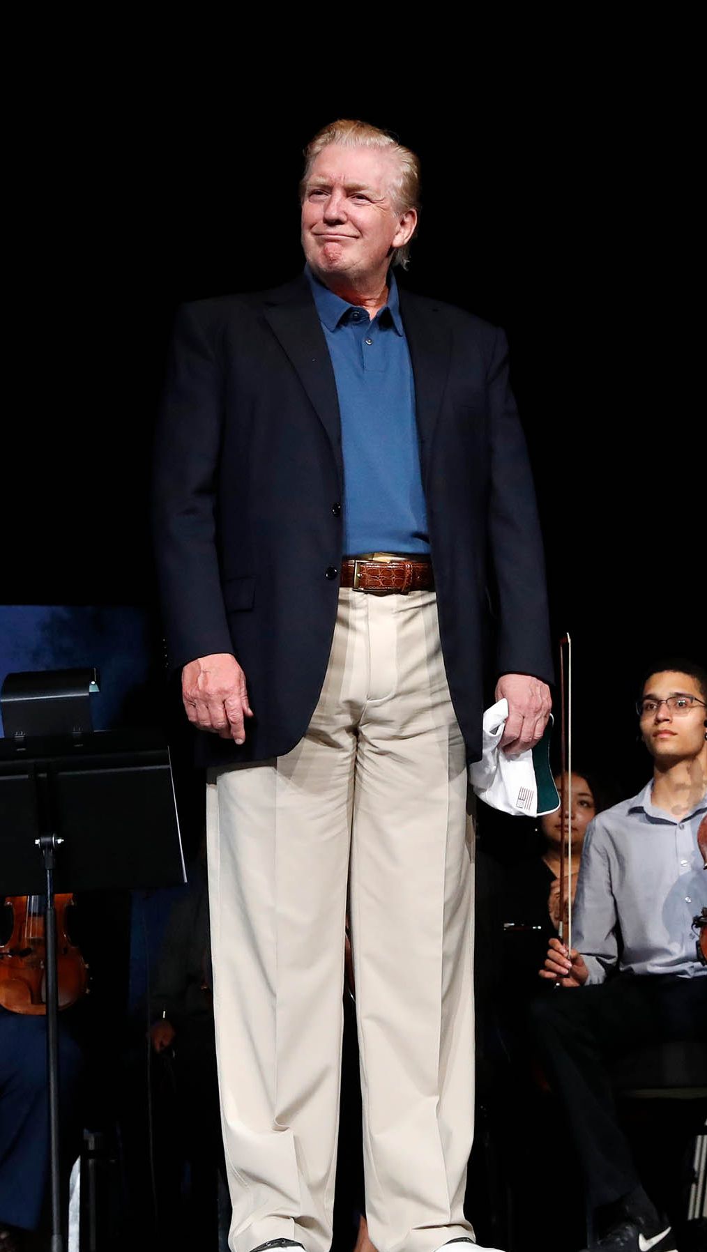 Donald Trump Wears Baggy in Virginia - Why Are Donald Trump's Chinos Big?
