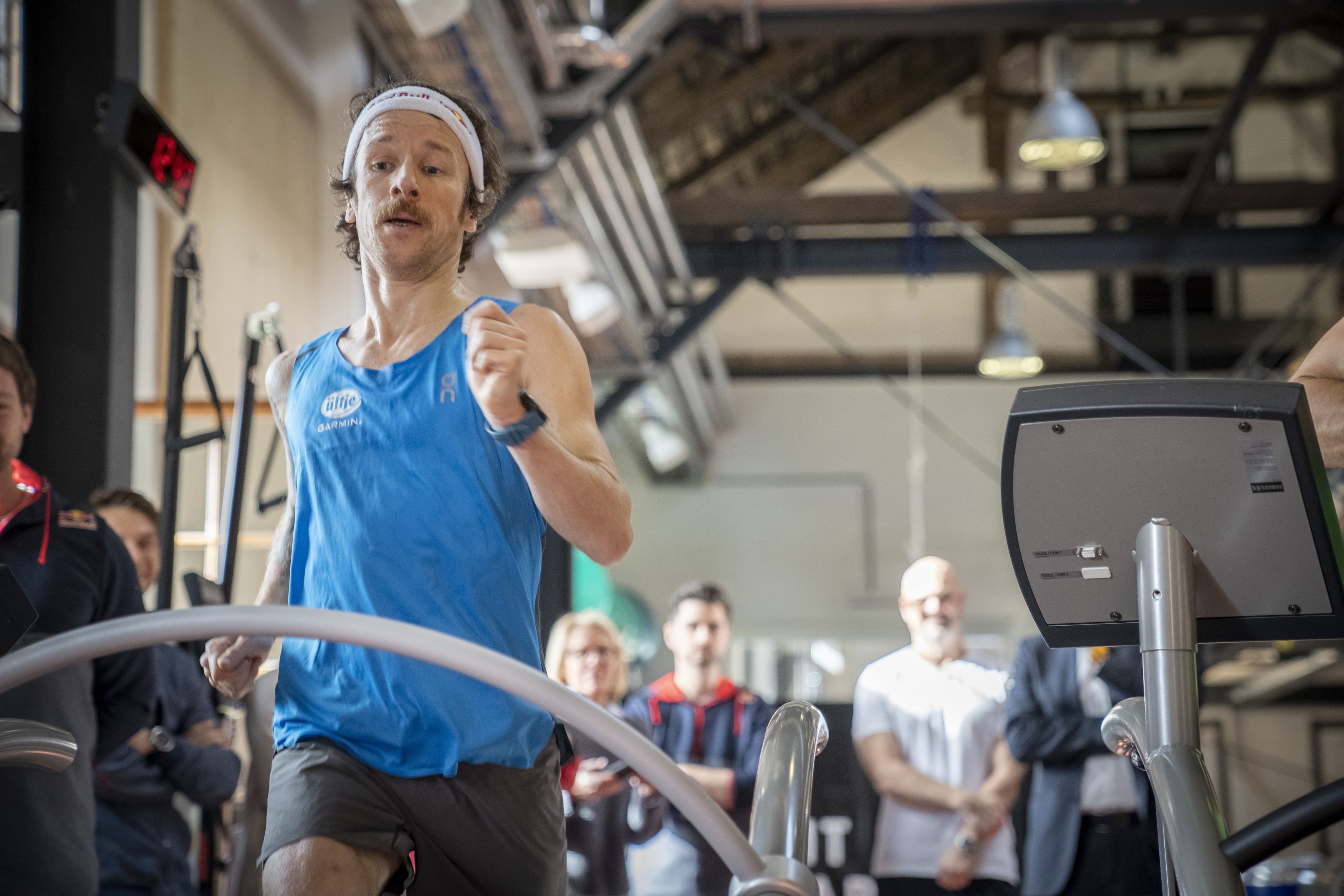50K Treadmill World Record Broken by Florian Neuschwander 50K Treadmill World Record Broken by Florian Neuschwander