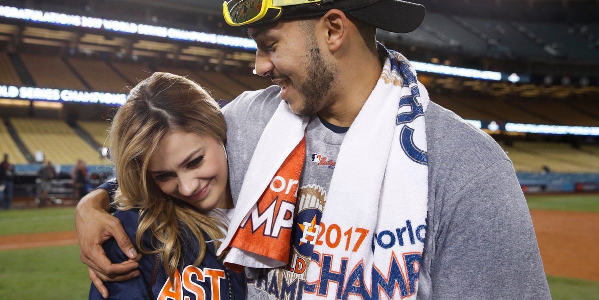 Astros' Correa proposes to GF after Series win