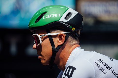 Helmet, Bicycle helmet, Bicycle clothing, Personal protective equipment, Sports equipment, Cycling, Eyewear, Bicycles--Equipment and supplies, Headgear, Vehicle, 