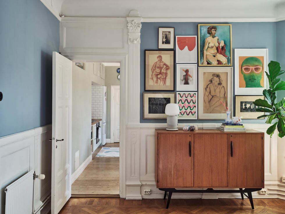 salón de diseño contemporáneo en edificio señorial