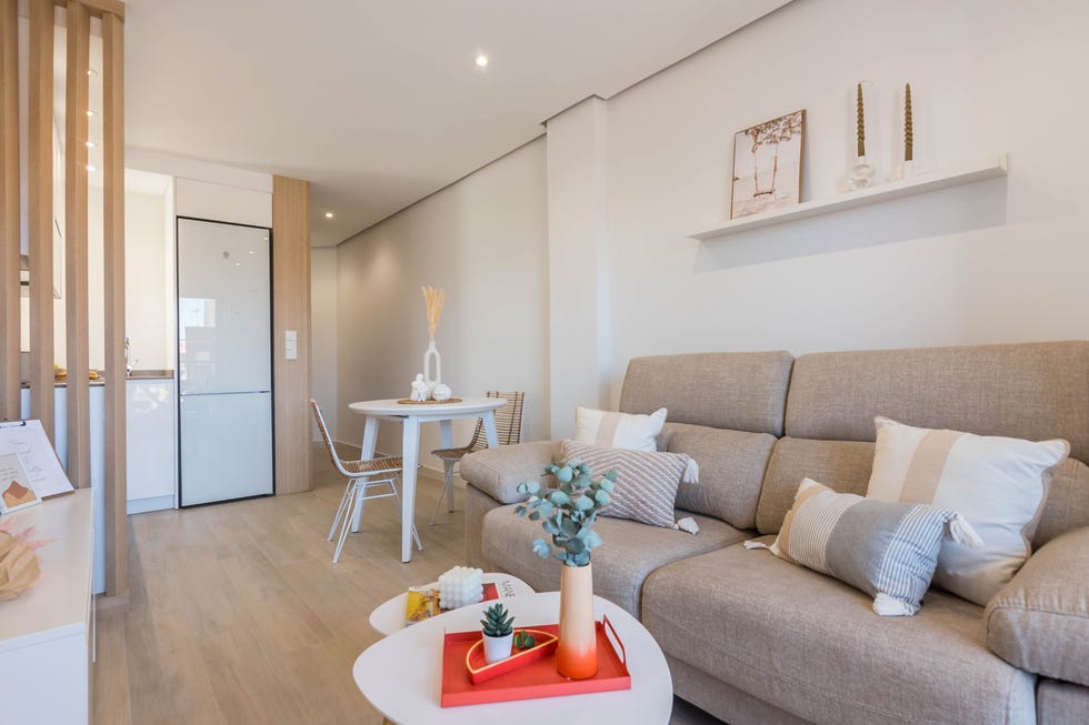 salón con cocina integrada