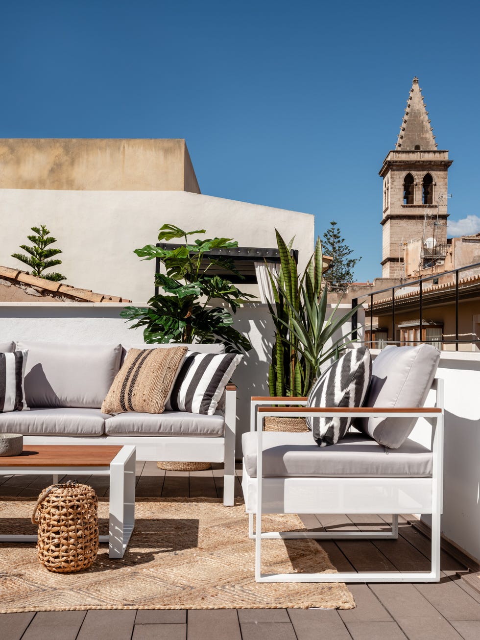 azotea con muebles de exterior