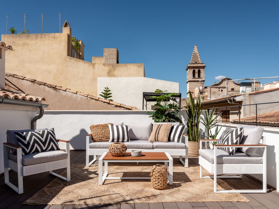 azotea con muebles de exterior