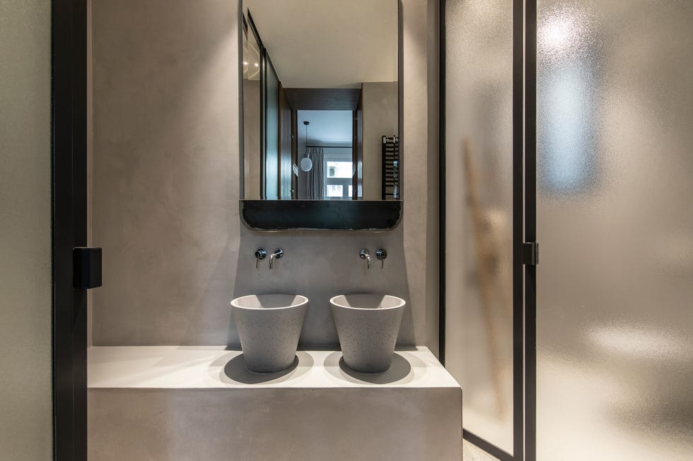 baño moderno de microcemento