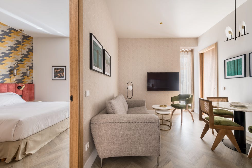 salón y dormitorio de estilo setentero