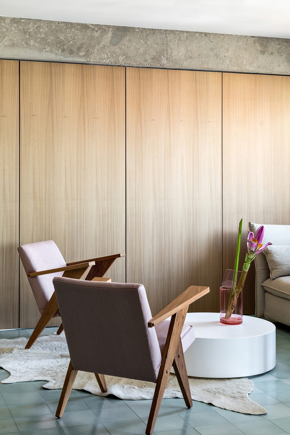 Apartamento de estilo contemporáneo y vintage