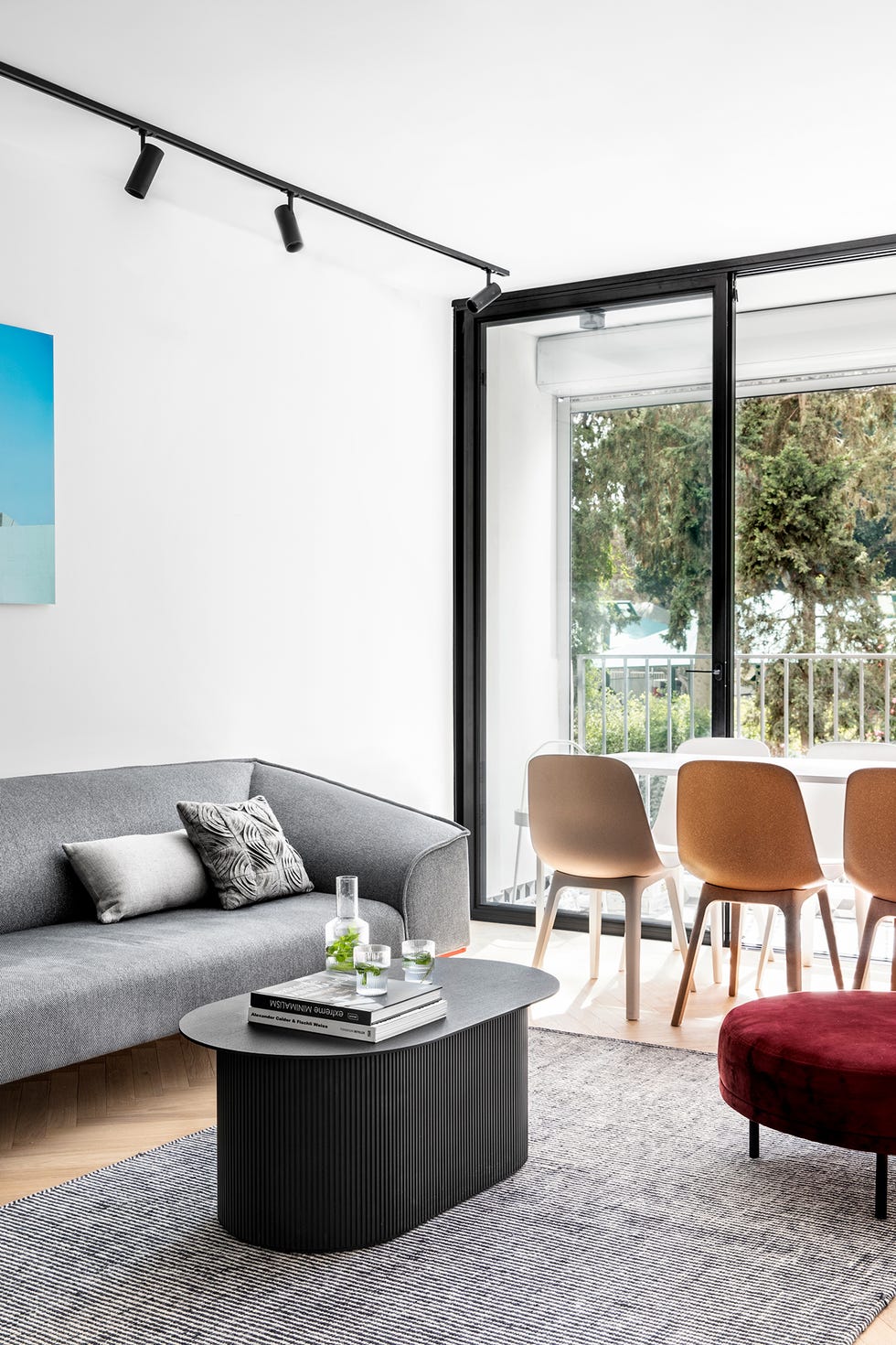 Apartamento familiar de estilo contemporáneo y escandinavo