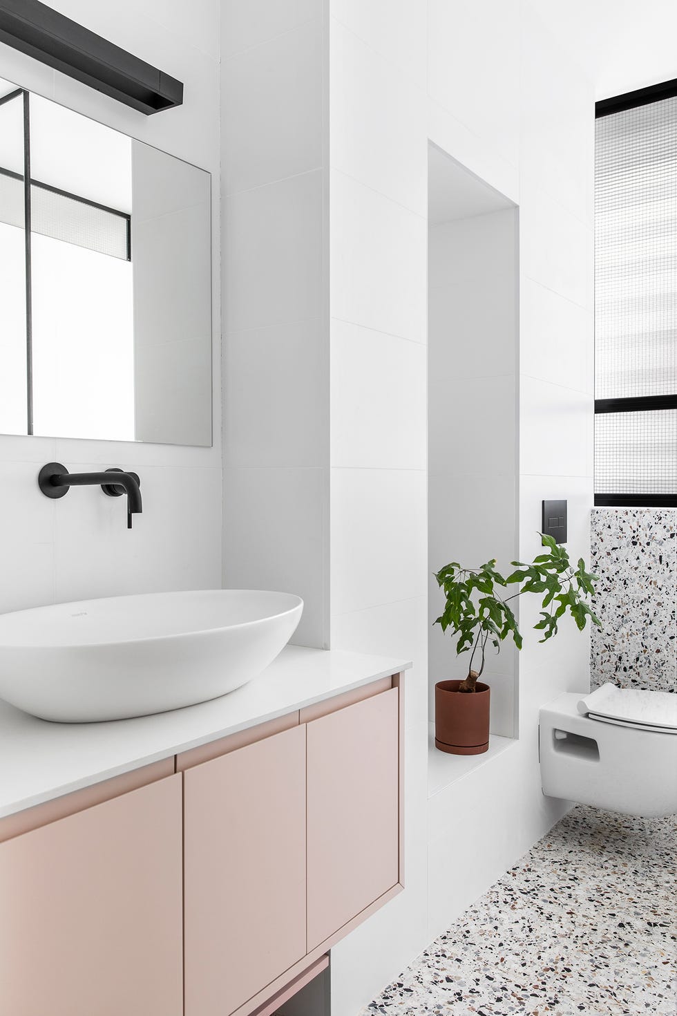 Apartamento familiar de estilo contemporáneo y escandinavo