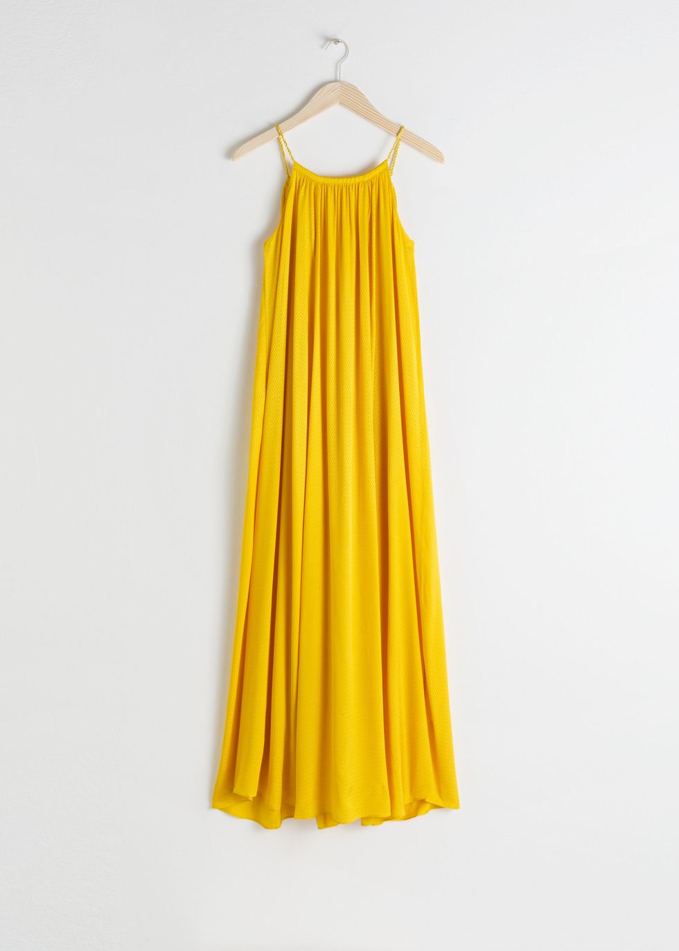 10 yellow dresses that'll give you that summer feeling