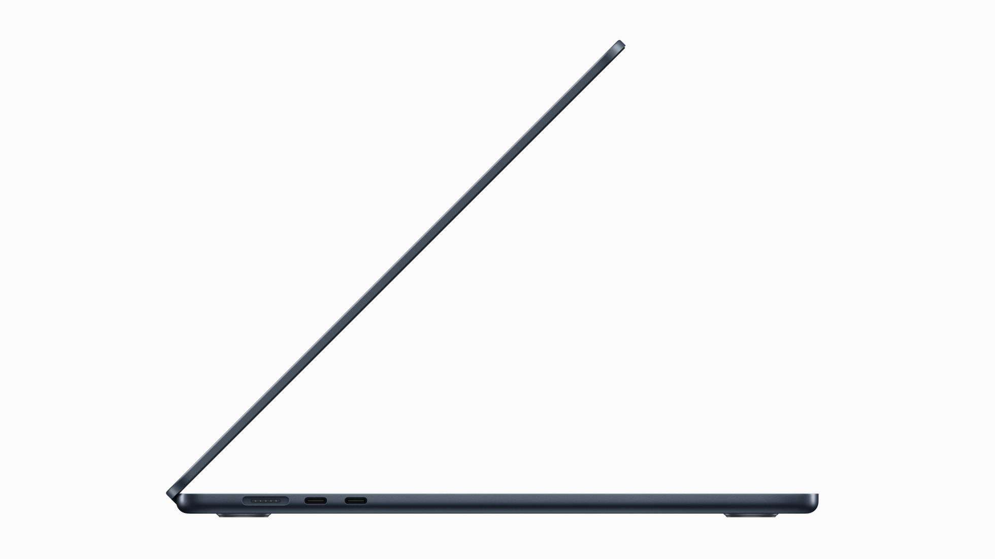 MacBook Air (15-inch) vs MacBook Air (13-inch): Which model should you buy?