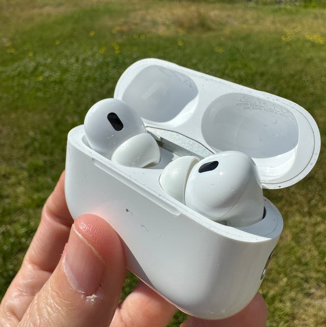 apple airpods 2025 auriculares inalámbricos apple airpods pro en su estuche